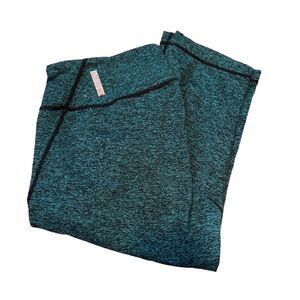 Zella cropped leggings in green and black